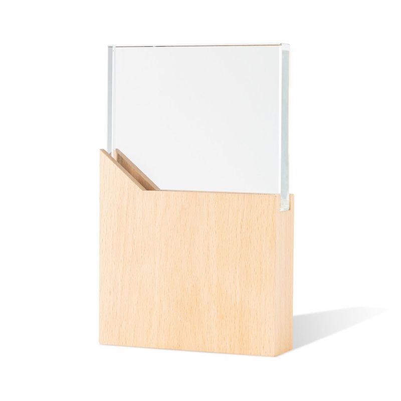 Trofeo de madera y vidrio