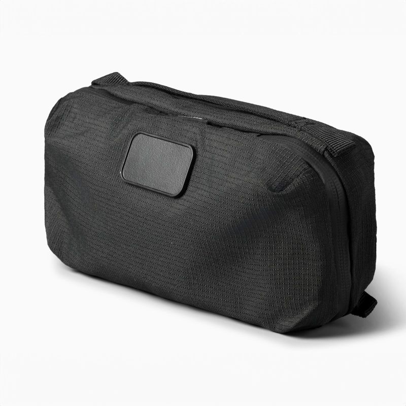 COVE Bolsa de accesorios tecnológicos en material reciclado de los océanos
