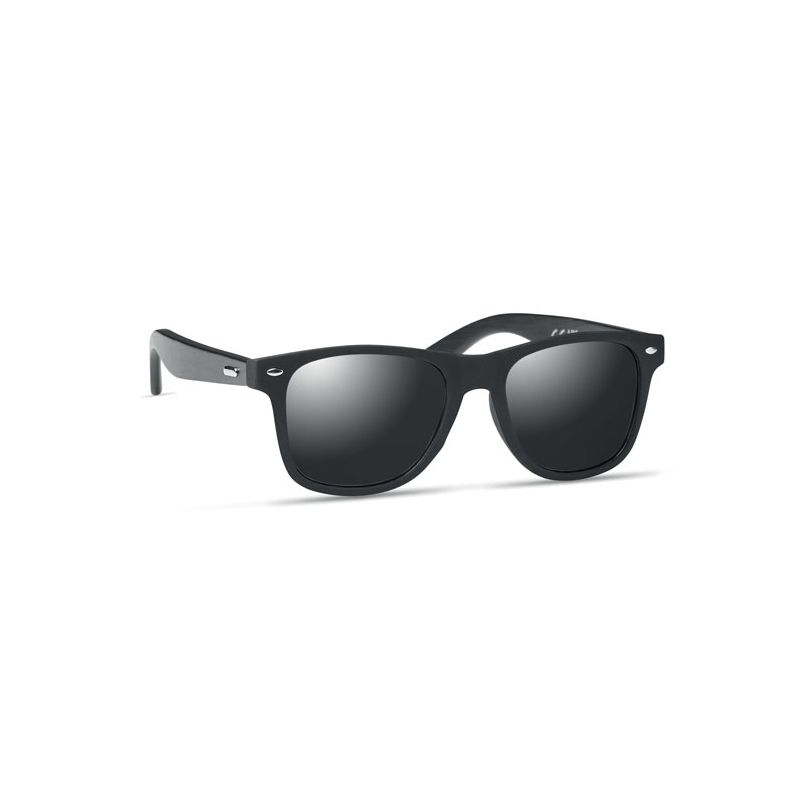 Gafas de sol con montura de bambú