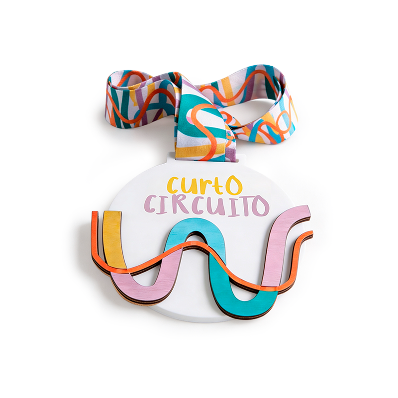 Medallas Personalizadas de Acrílico con Aplique en MDF Crudo e Impresión UV