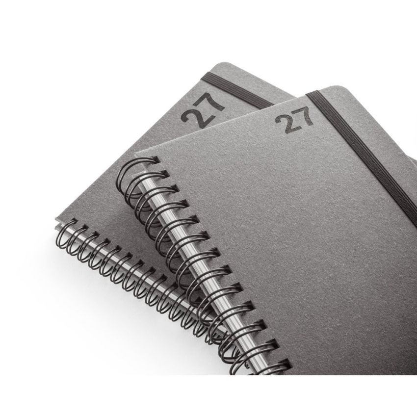 SIMMEL Agenda A5, con anillas, de piel (58% reciclada)