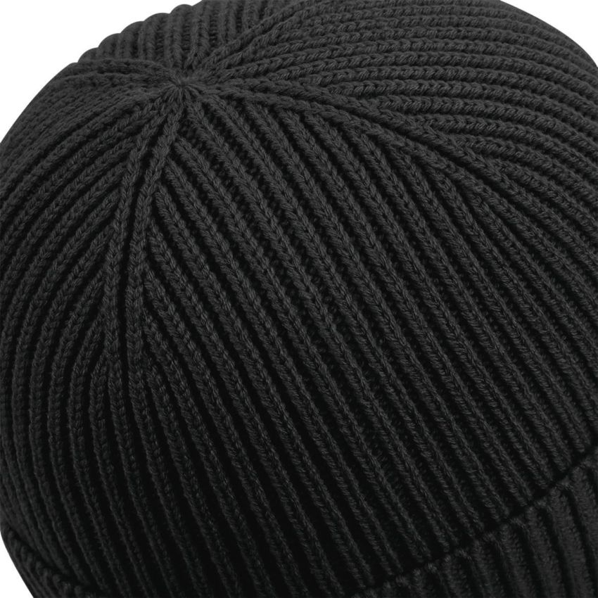 Gorro de moda con parche