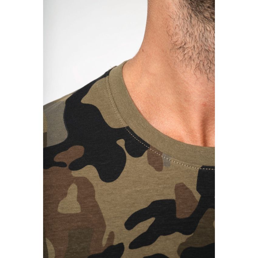 Camiseta de manga corta camuflada