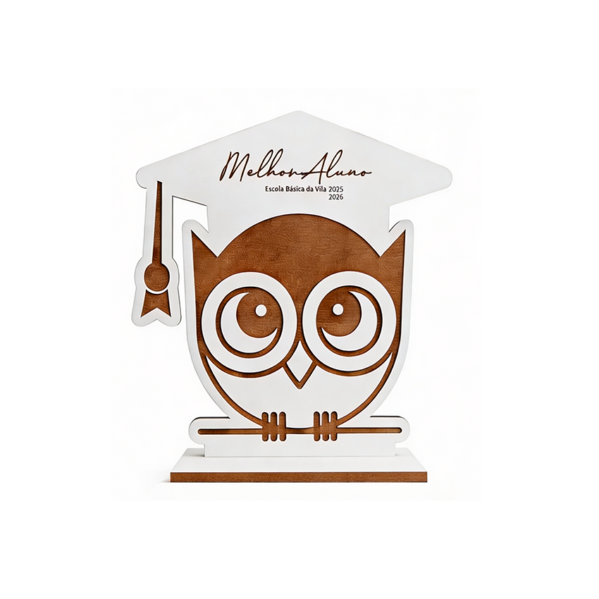 Trofeos Personalizados en MDF Laminado en Blanco con Base de MDF y Grabado Láser