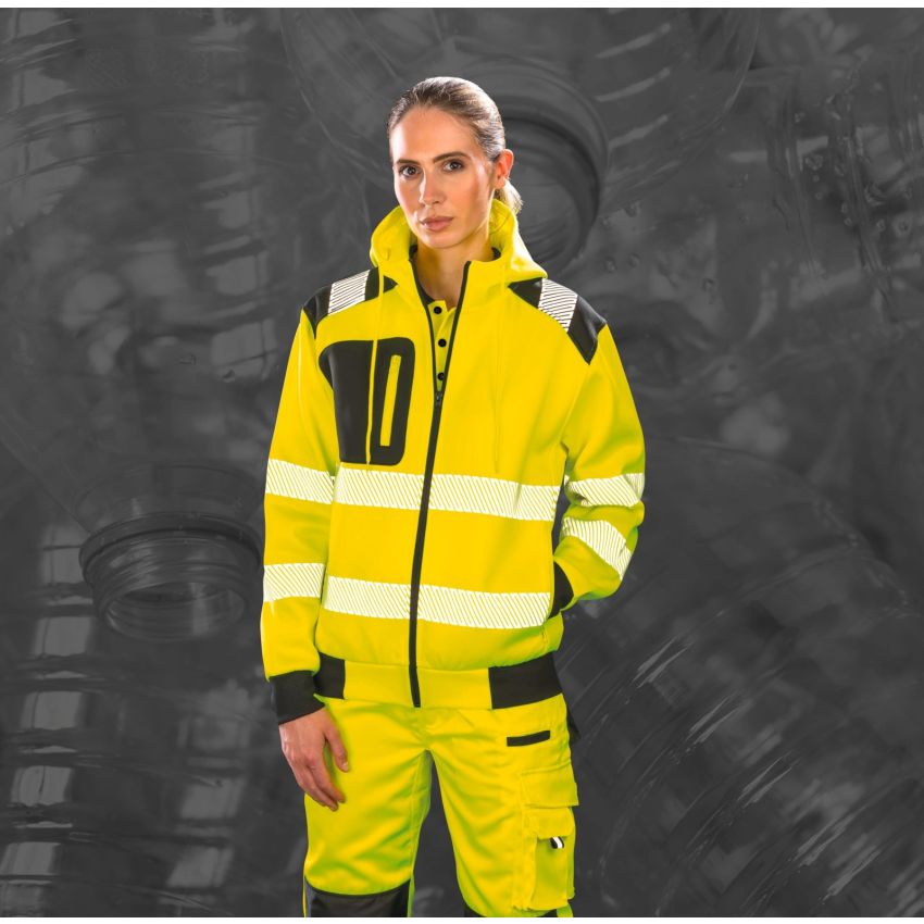 Chaqueta de seguridad con capucha de material reciclado