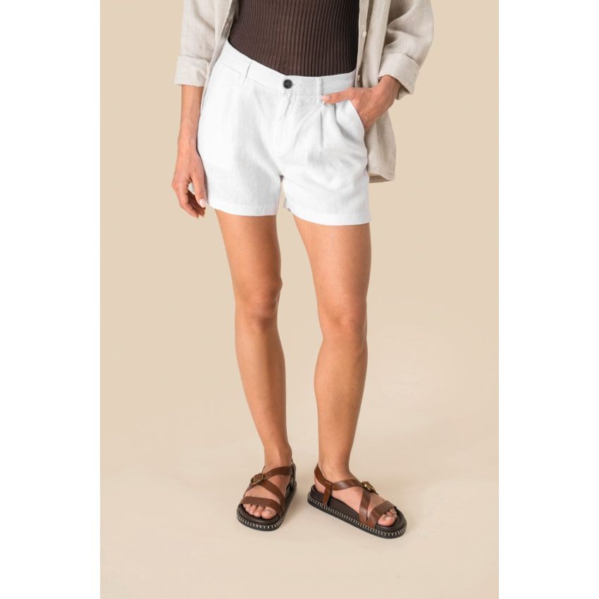 Pantalón corto de lino de señora